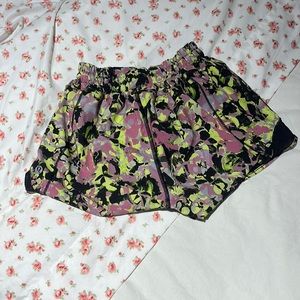 lululemon hotty hot shorts